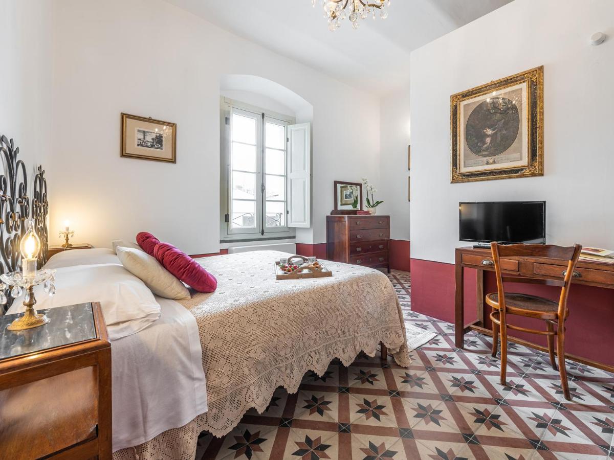 Palazzo Cherchi Dorgali Ngoại thất bức ảnh