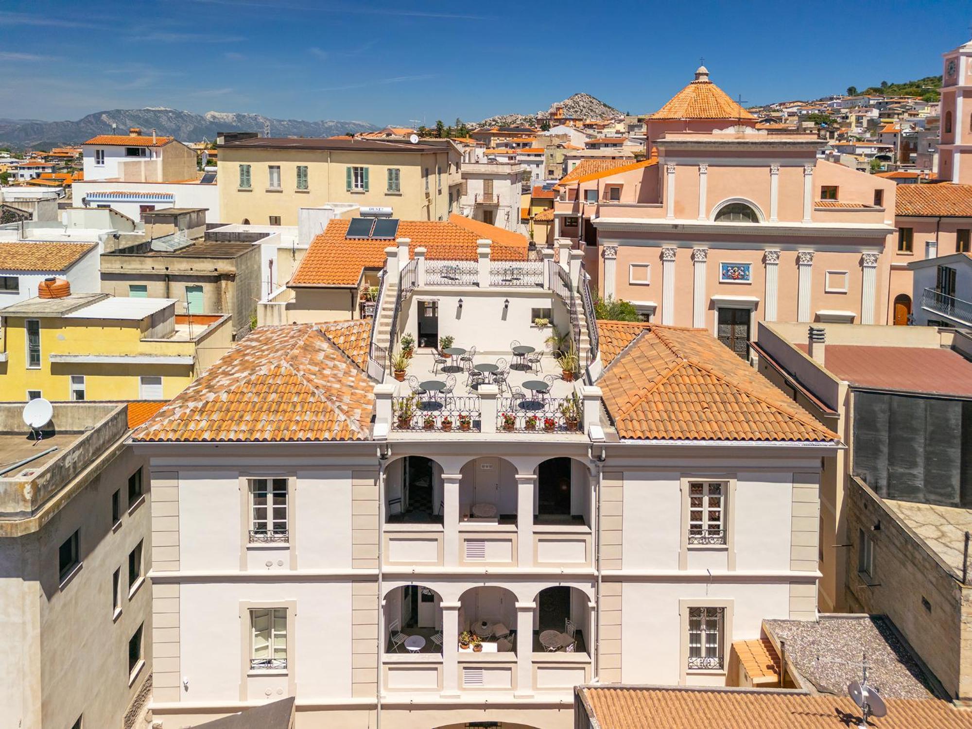 Palazzo Cherchi Dorgali Ngoại thất bức ảnh